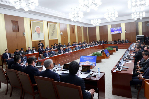 Government Presents 2026 Policy Priorities, Calls for  Unified Action with Local Authorities